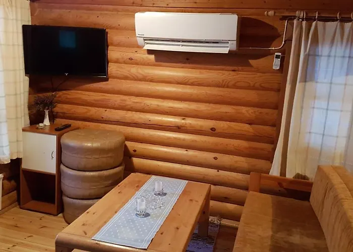 Kalajaerven Lomakylae 木屋 *